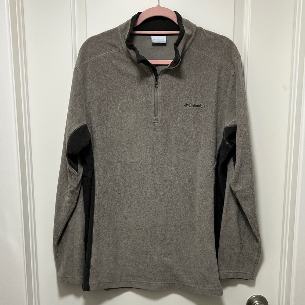 Columbia Black and Gray Fleece Pullover